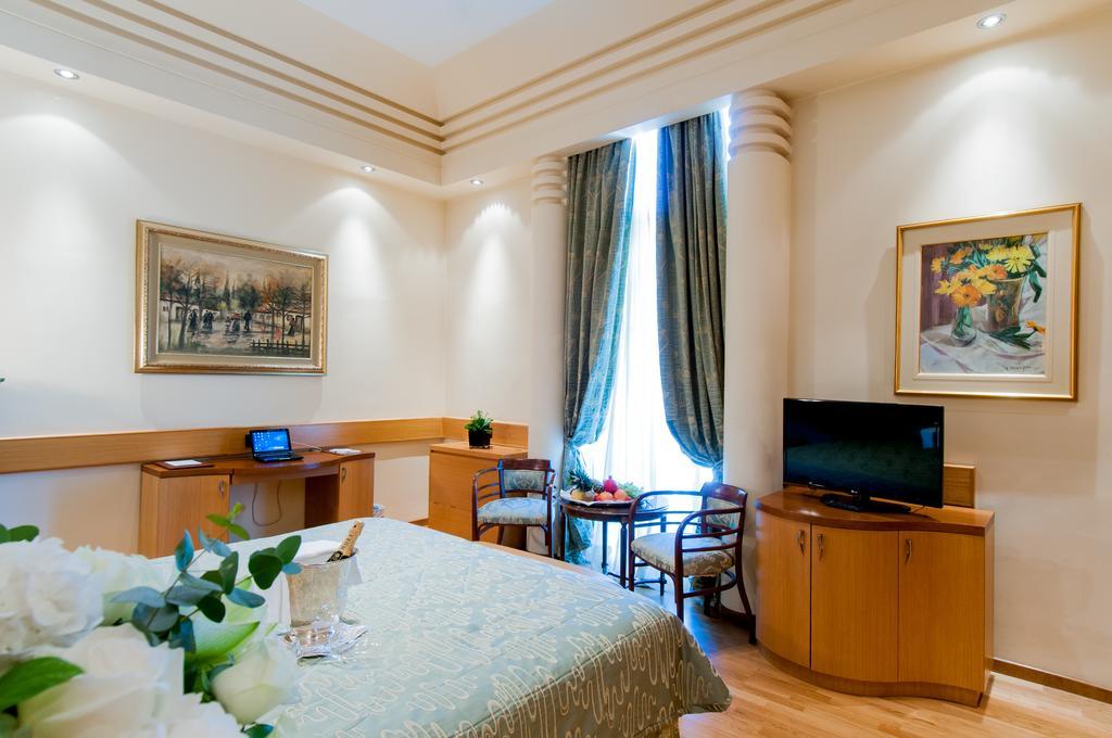 Pentelikon Hotel Kifisia Bilik gambar