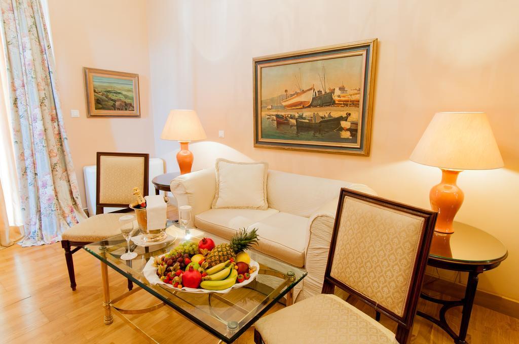 Pentelikon Hotel Kifisia Bilik gambar